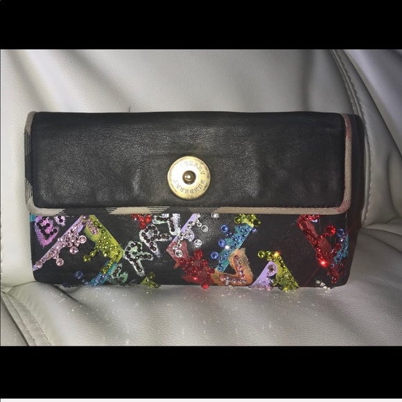 Burberry Handbags - Burberry 💯 Authentic